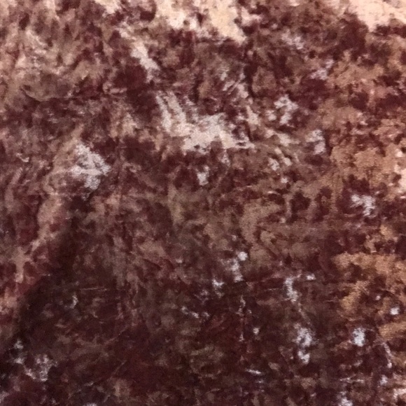 Pink velvet dress - Picture 2 of 4